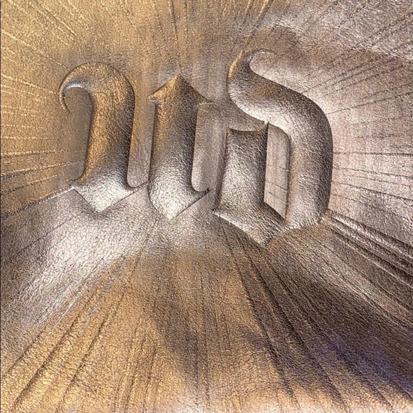 Urban  decay metallic gold makeup bag - Picture 2 of 12